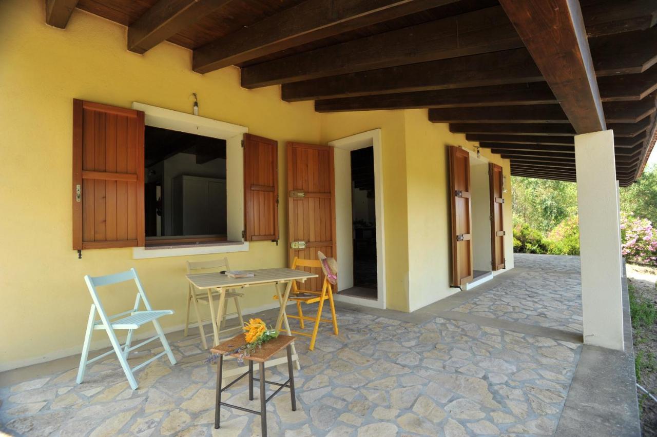 Lierus B&B Gonnosfanadiga Ngoại thất bức ảnh